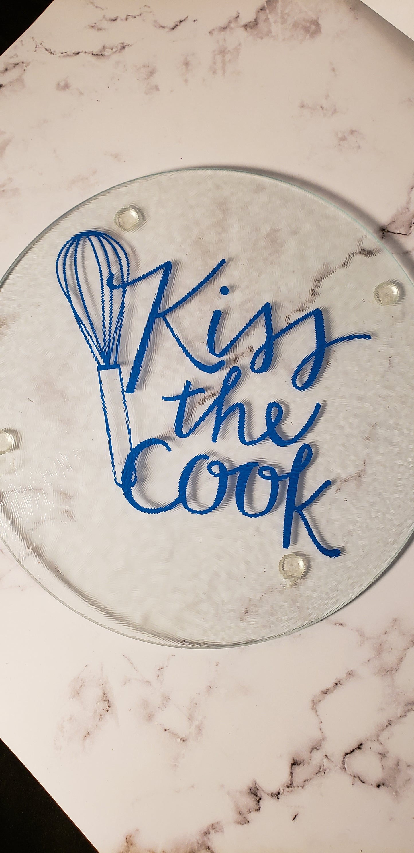 Kiss The Cook Round Glass Cutting Board