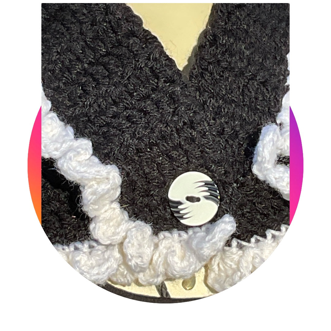 Handmade Black & White Crochet Neck warmer Shoulder shawl w/ Button