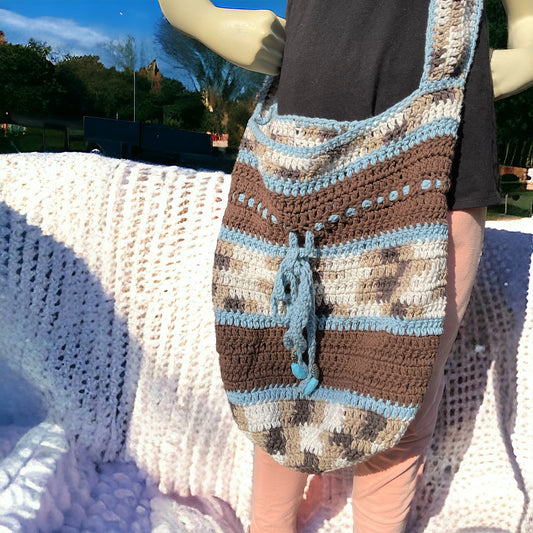 Crochet Shoppers Market Bag Handbag with Matching Wallet Blue Brown Buttons